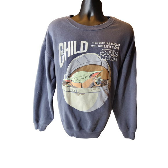 Star Wars Sweatshirt Womens XXL Baby Yoda Child Force Strong Mandalorian Sci Fi - Picture 4 of 13